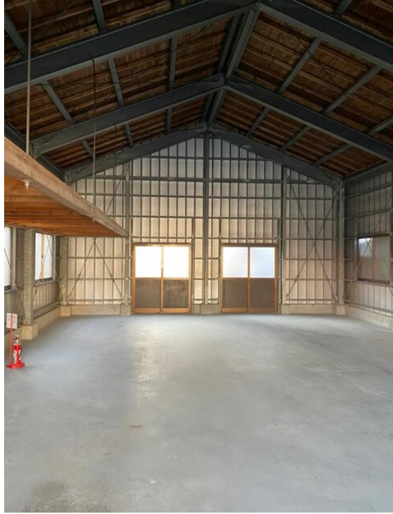 北葛飾郡松伏町大字松伏2585-3 松本貸倉庫