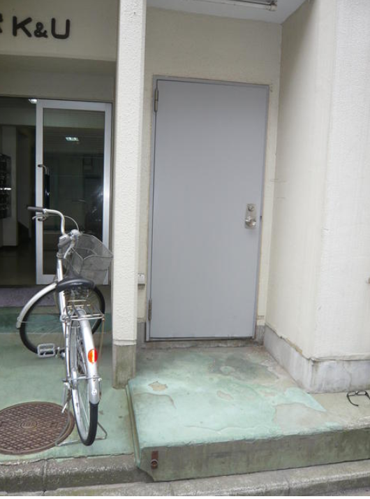 横浜市中区本牧町 貸倉庫 26坪